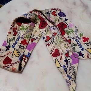 Coach Poppy Beige with color scarf